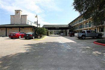 Amerihome Inn & Suites Houston Airport North Exterior foto